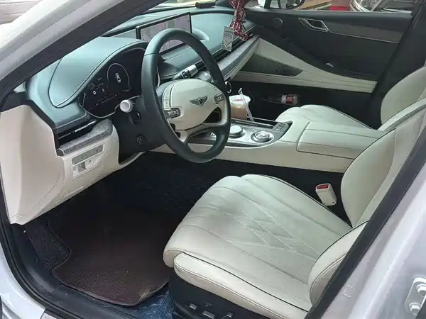 Genesis G80 2023