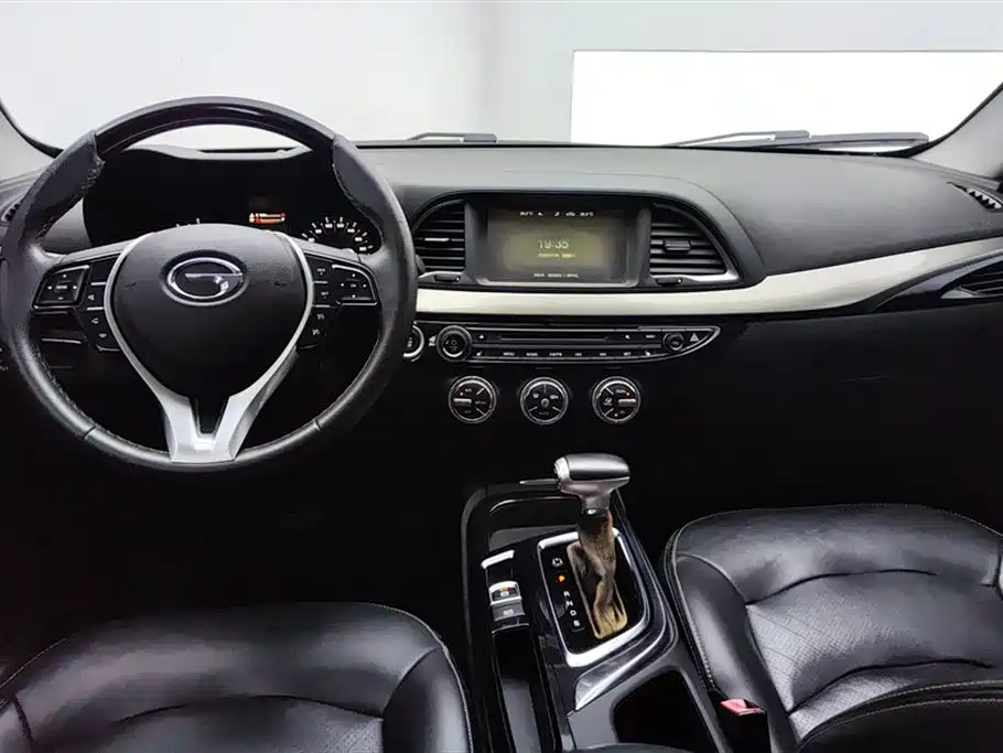 GAC Motor Trumpchi GA6 2017 — фото 12