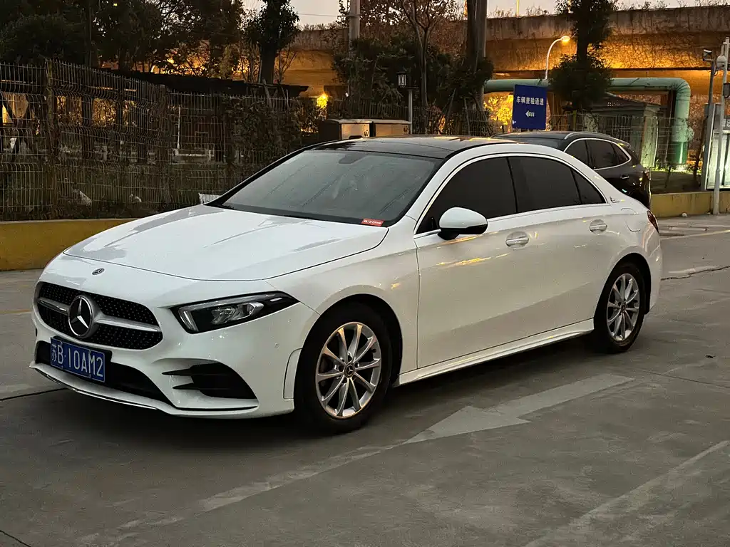 Mercedes-Benz A-Class 2019 — фото 1