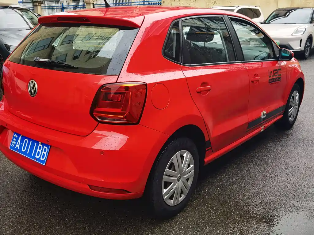 Volkswagen Polo 2016 — фото 9