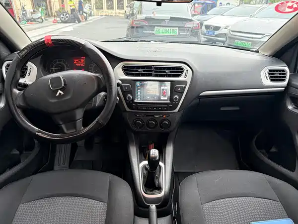 Peugeot 301 2014