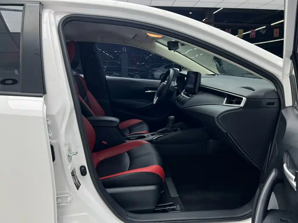 Toyota Corolla 2022 — фото 18