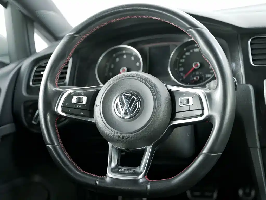 Volkswagen Golf GTI 2016 — фото 5