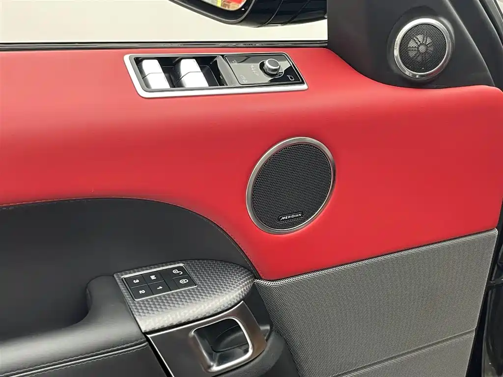Land Rover Sport 2020 — фото 9