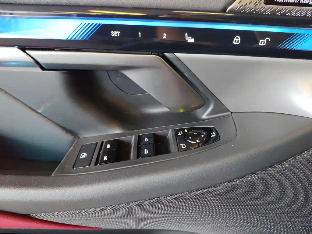 BMW i5 2025 — фото 19