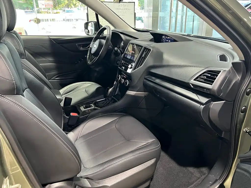 Subaru Forester 2019 — фото 21