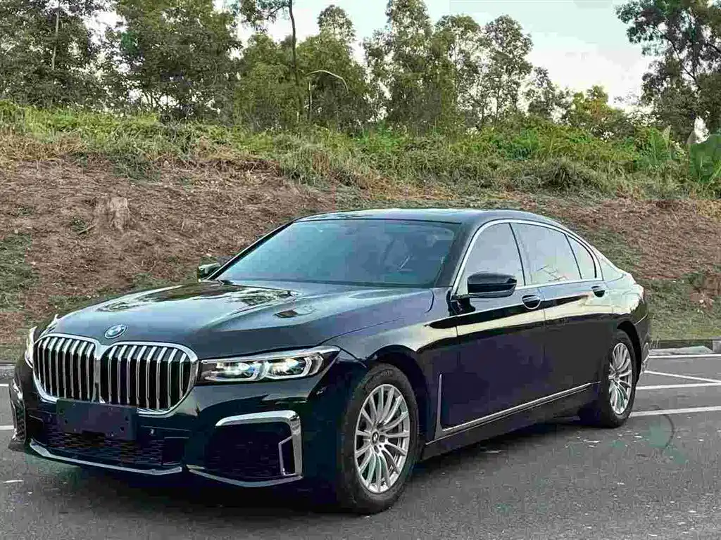 BMW 7 Series 2018 — фото 1