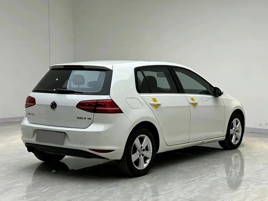 Volkswagen Golf 2014