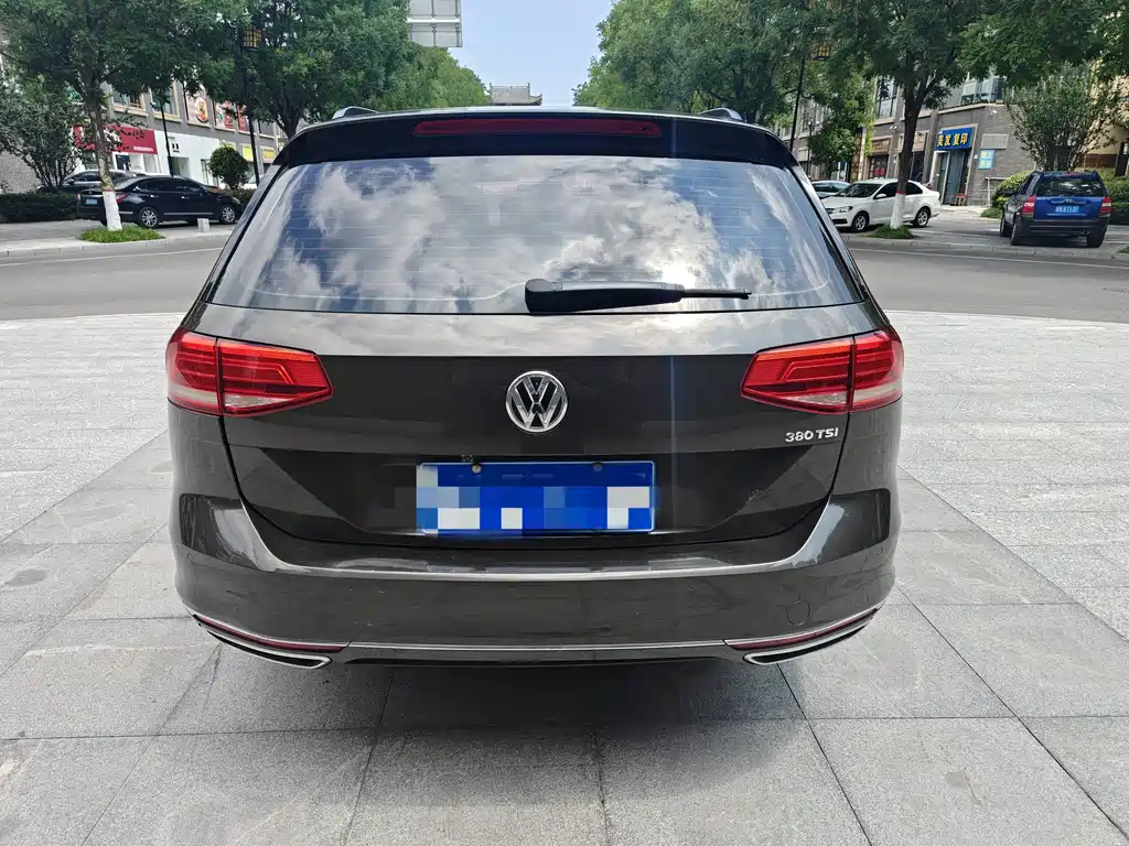 Volkswagen Viloran 2017 — фото 12