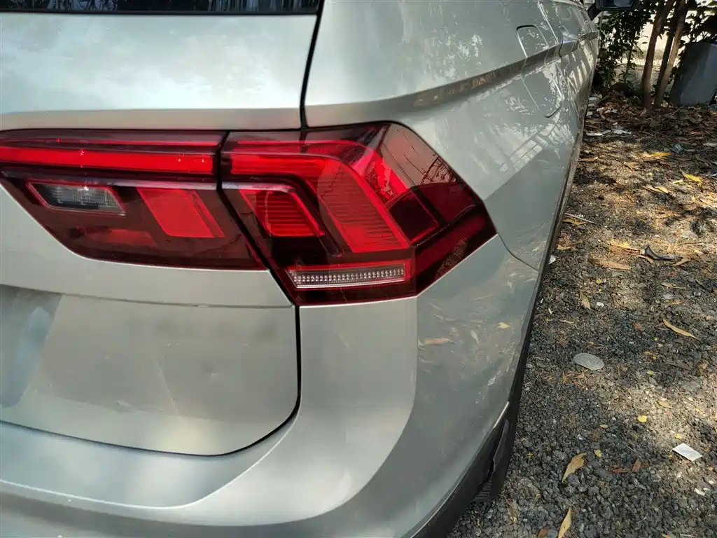 Volkswagen Tiguan L 2021 — фото 20