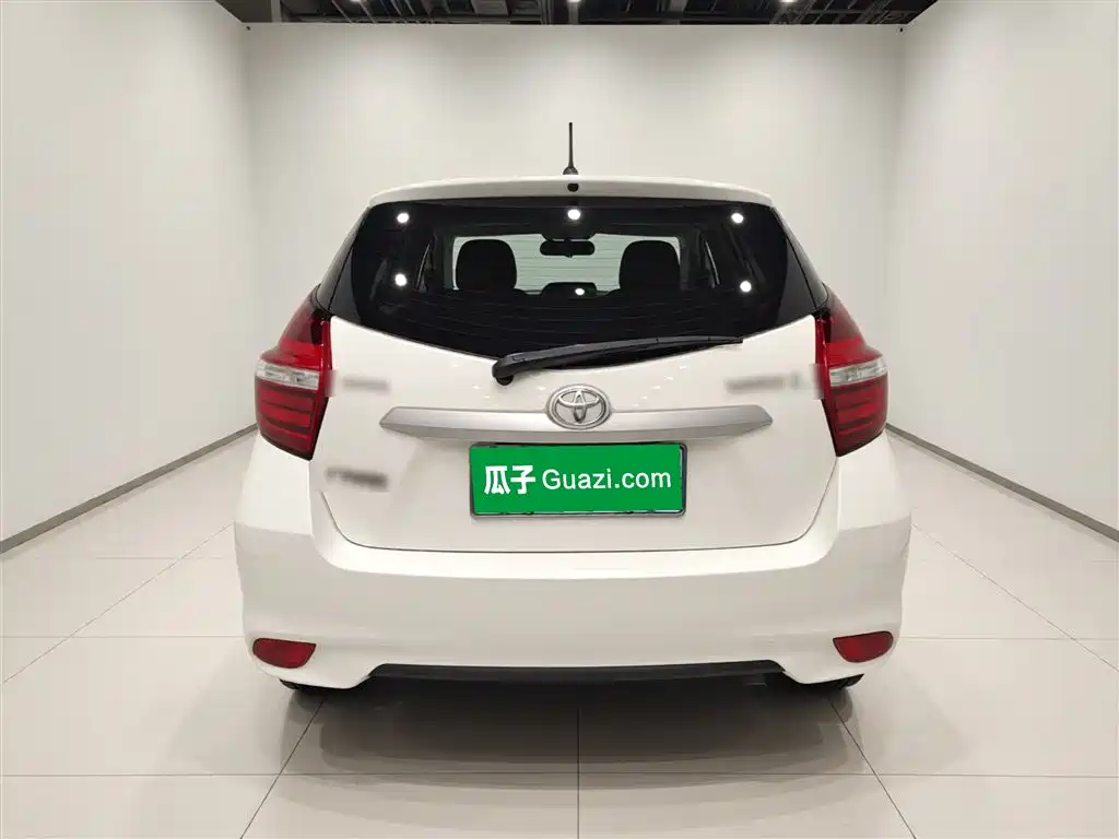 Toyota Yaris L 2019 — фото 6