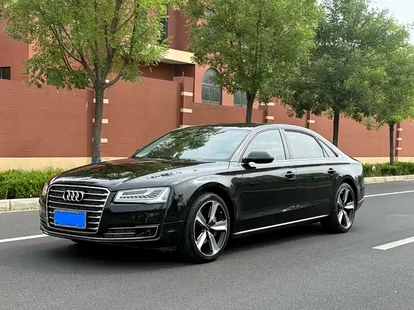 Audi A8 2014