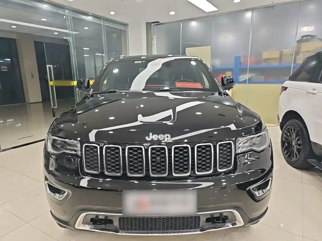 Jeep Grand Cherokee 2021 — фото 3