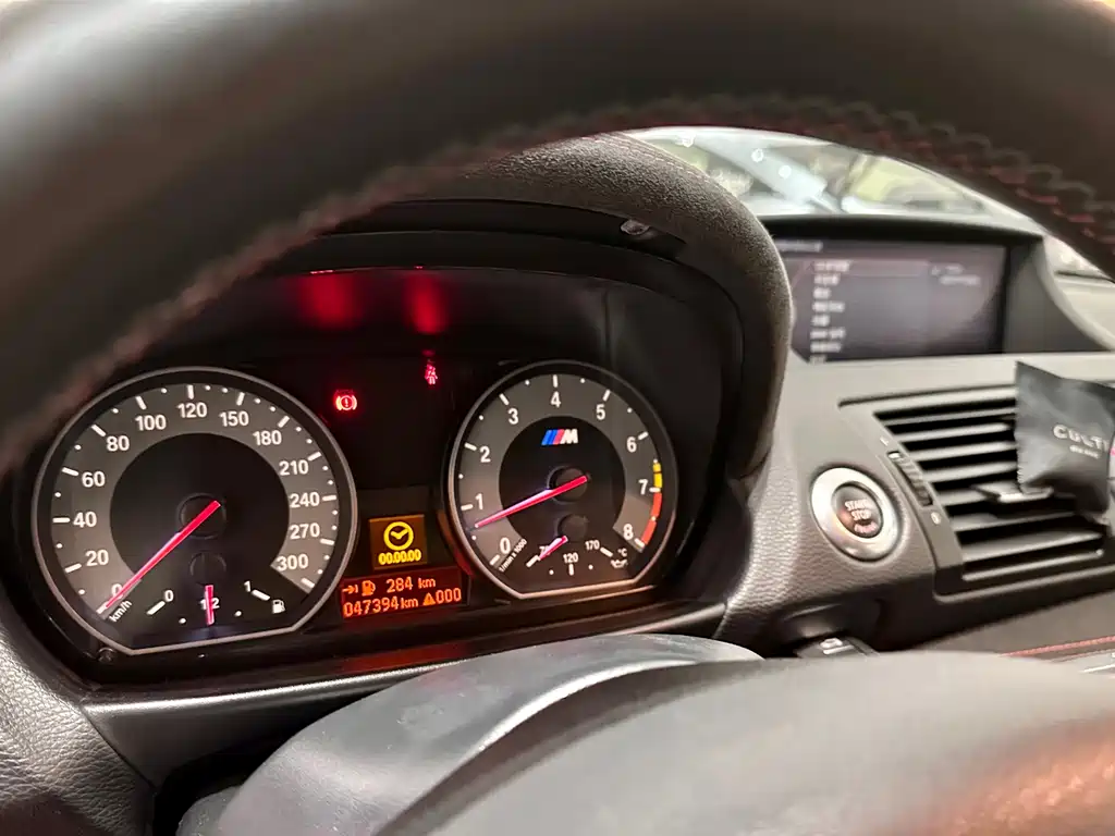 BMW 1 Series M 2012 — фото 10