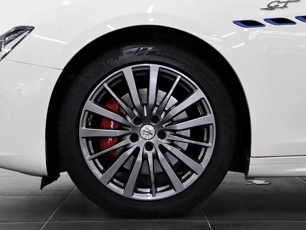 Maserati Ghibli 2022 — фото 8