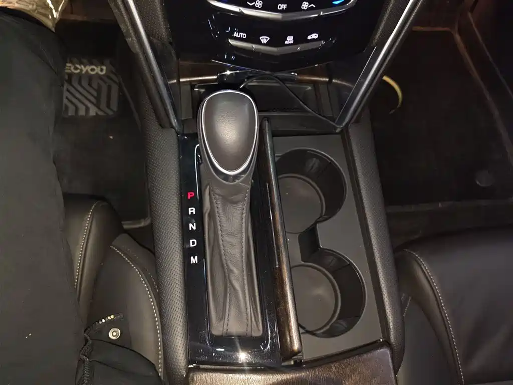 Cadillac XTS 2019 — фото 14