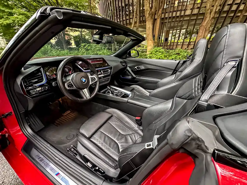 BMW Z4 2020 — фото 8