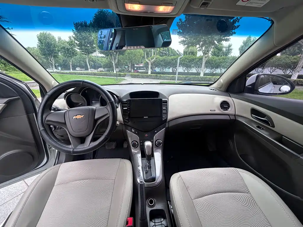 Chevrolet Cruze 2015 — фото 14