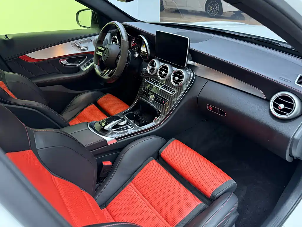 Mercedes-Benz C-Class AMG 2016 — фото 10