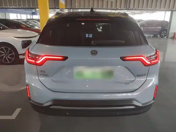 NIO ES6 2021
