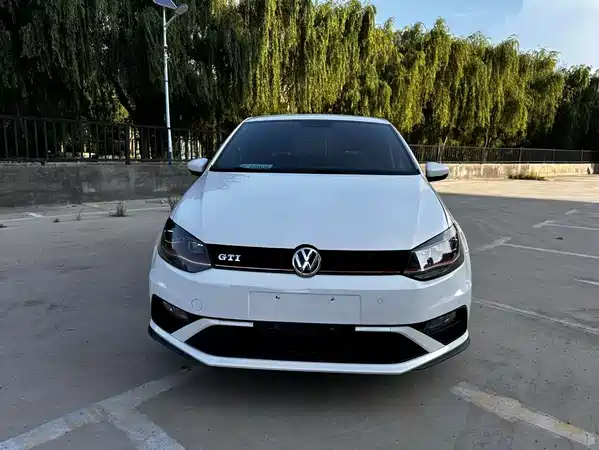 Volkswagen Polo 2016