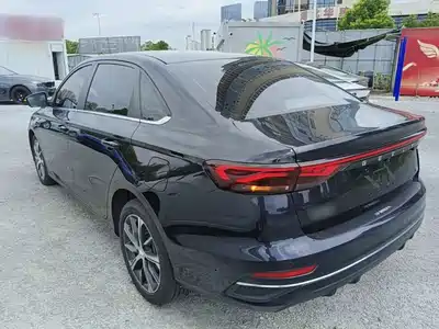 Geely Emgrand 2023