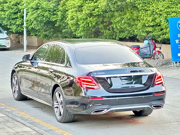 Mercedes-Benz E-Class 2019