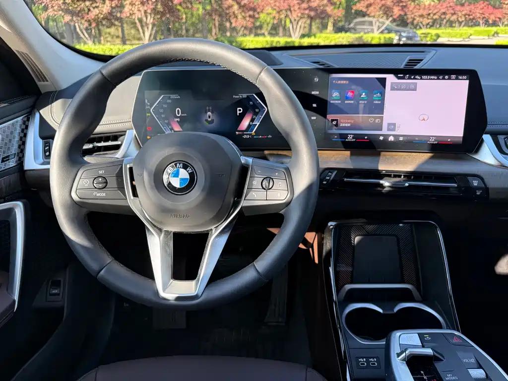 BMW X1 2025 — фото 9
