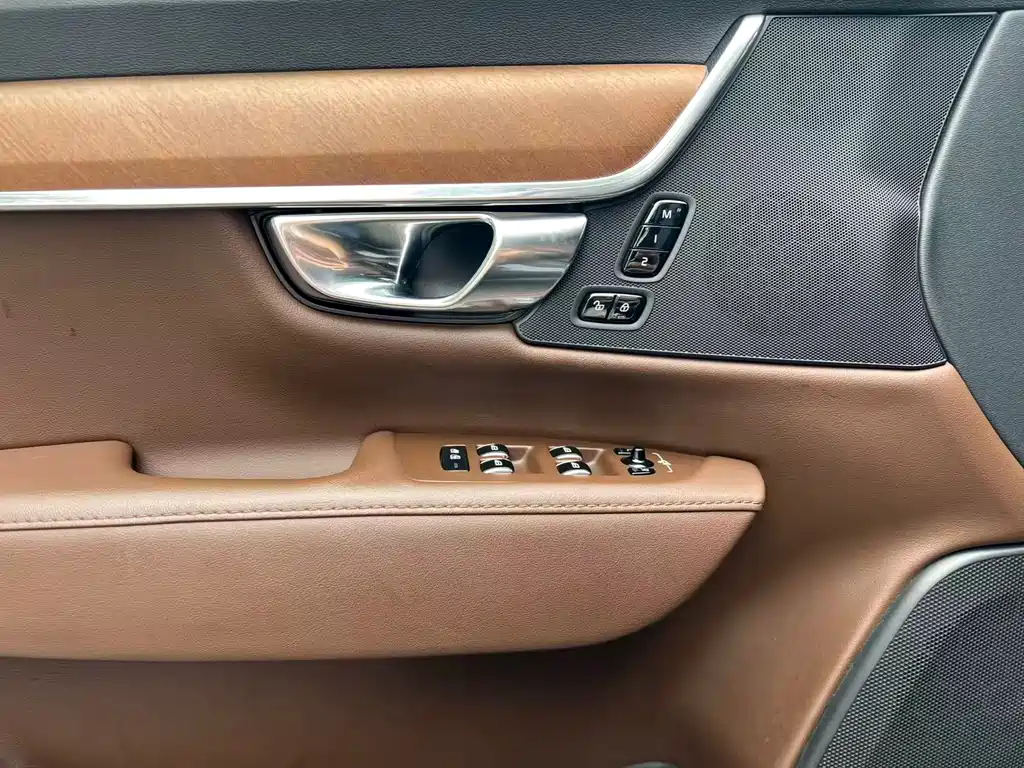 Volvo S90 2024 — фото 12