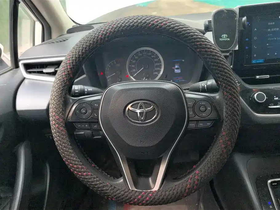 Toyota Corolla 2021 — фото 15