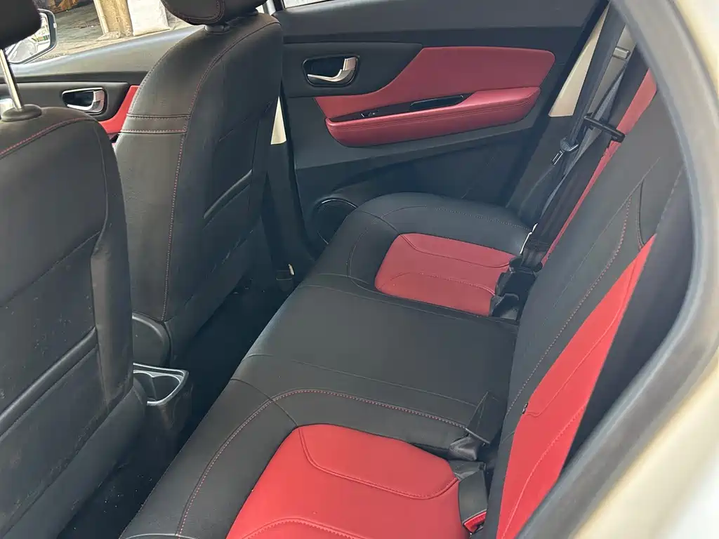 Haval H1 2017 — фото 10