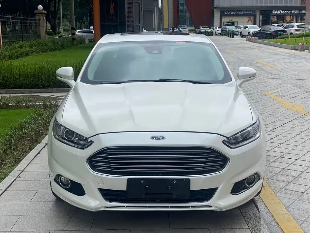Ford Mondeo 2015 — фото 2