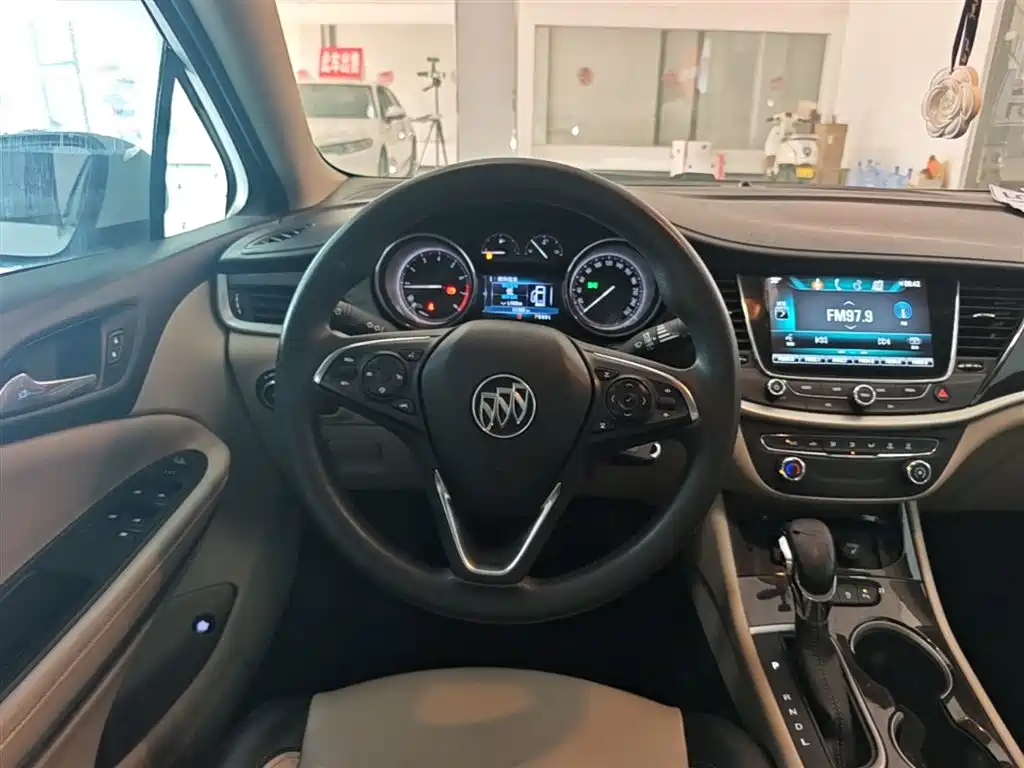 Buick Verano 2018 — фото 11