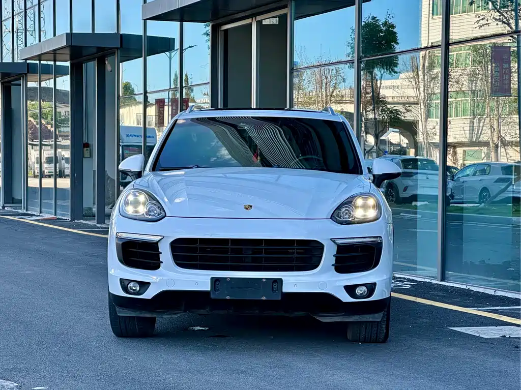 Porsche Cayenne 2016 — фото 2