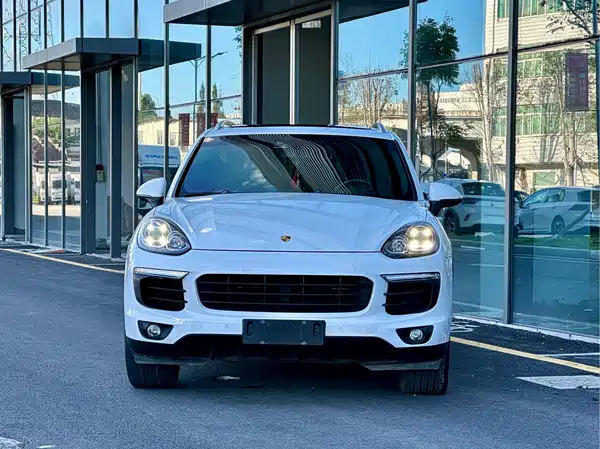 Porsche Cayenne 2015