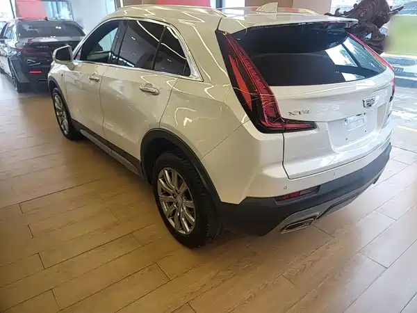 Cadillac XT4 2021