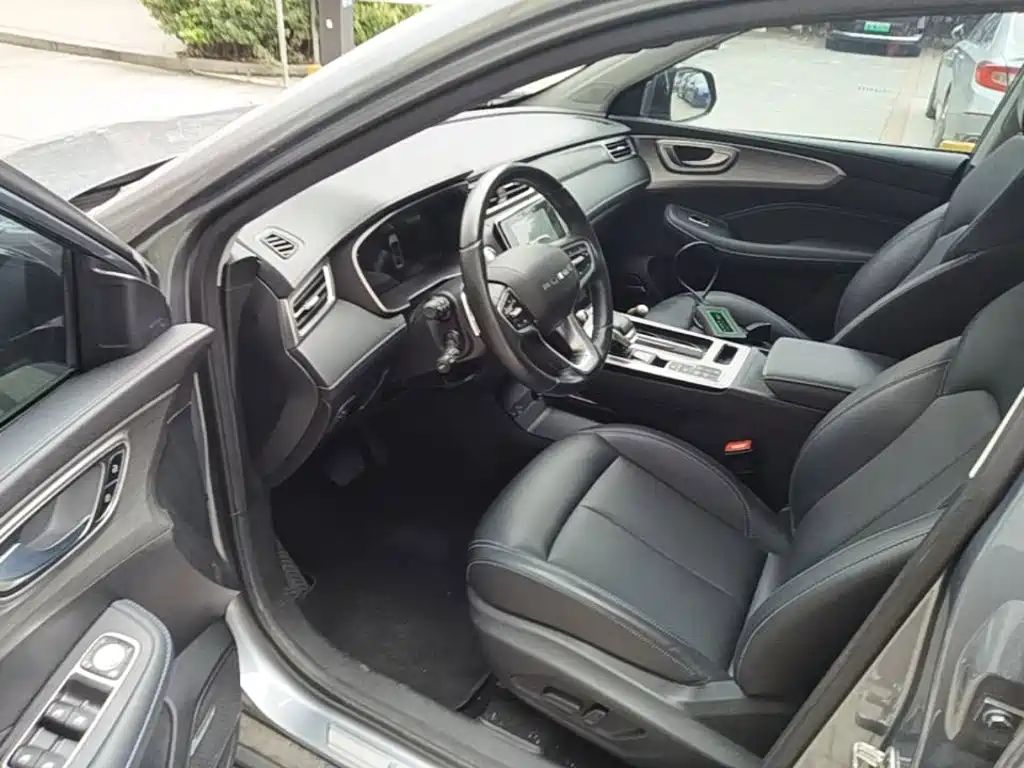 Roewe RX5 New Energy 2020 — фото 16