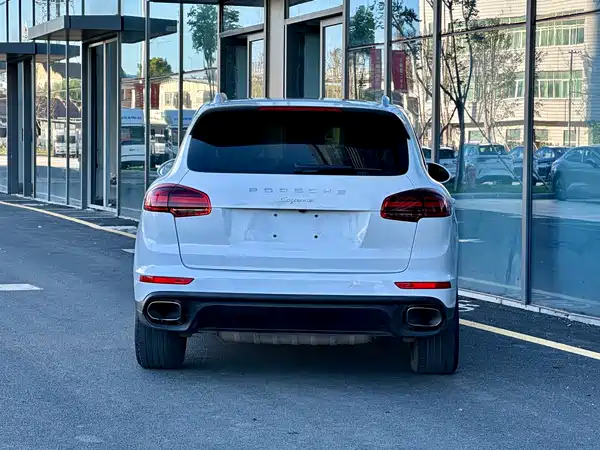 Porsche Cayenne 2015