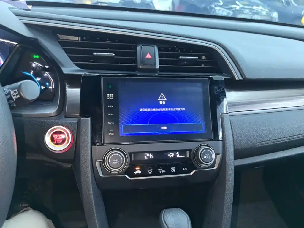 Honda Civic 2022 — фото 13