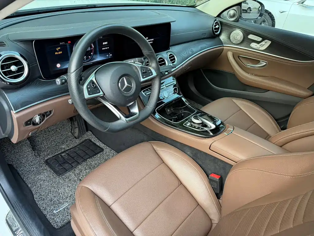 Mercedes-Benz E-Class 2016 — фото 8
