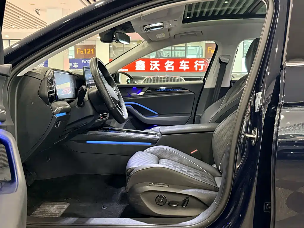 Volkswagen Magotan 2024