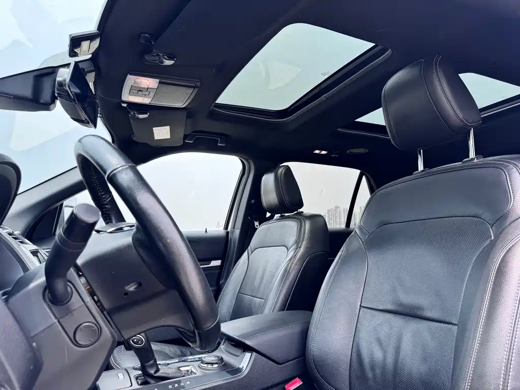 Ford Explorer 2019 — фото 10