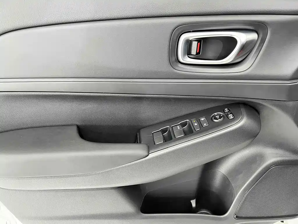 Honda Vezel 2023 — фото 8