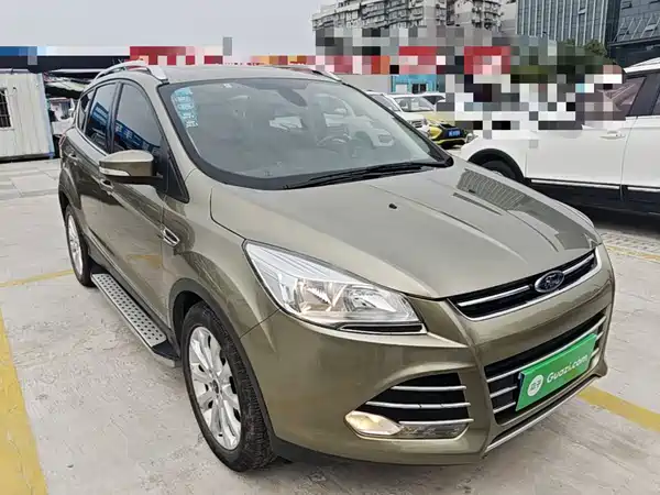 Ford Kuga 2015