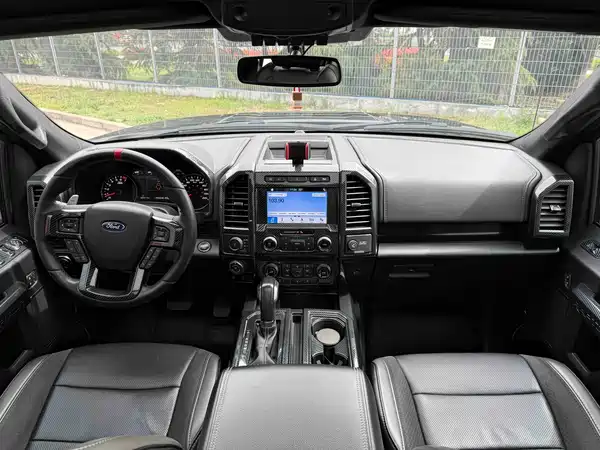 Ford F-150 Raptor 2020
