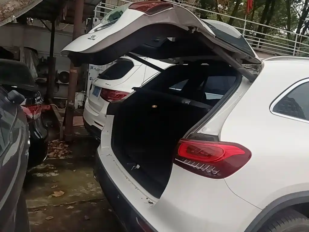 Mercedes-Benz GLA 2021 — фото 19