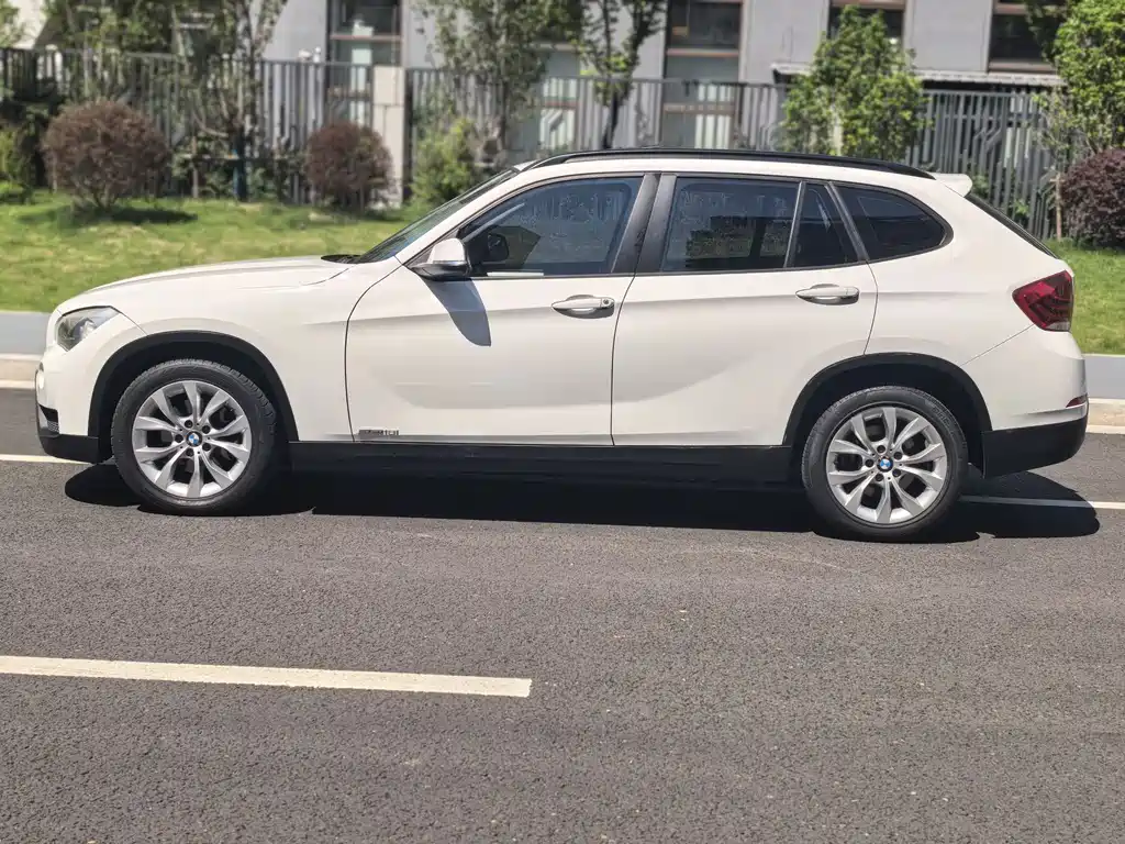 BMW X1 2014 — фото 4