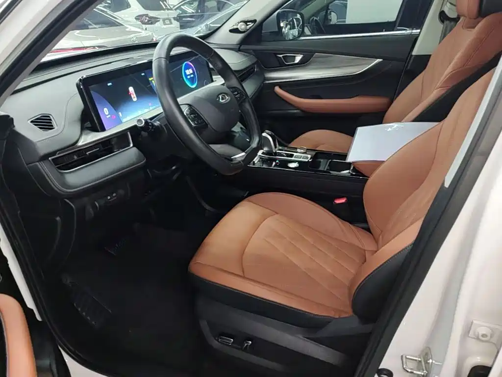 Chery Tiggo 8 PLUS 2022 — фото 9