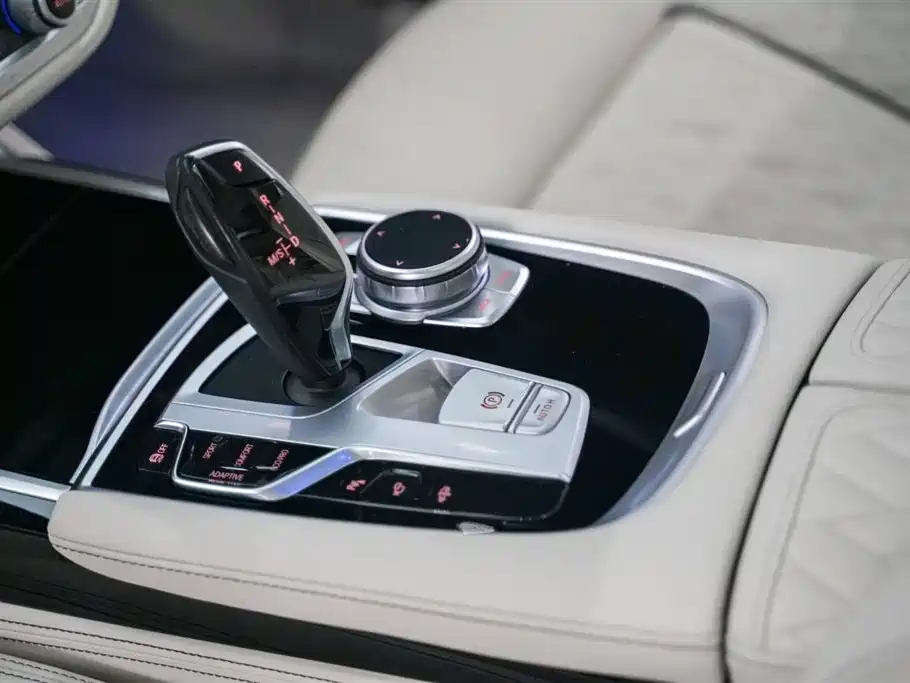 BMW 7 Series 2020 — фото 17