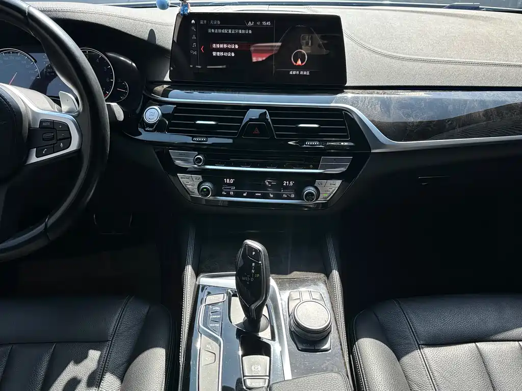 BMW 5 Series 2018 — фото 14